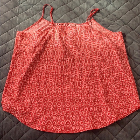 3 for 1 Faded Glory Tanks - Picture 5 of 7